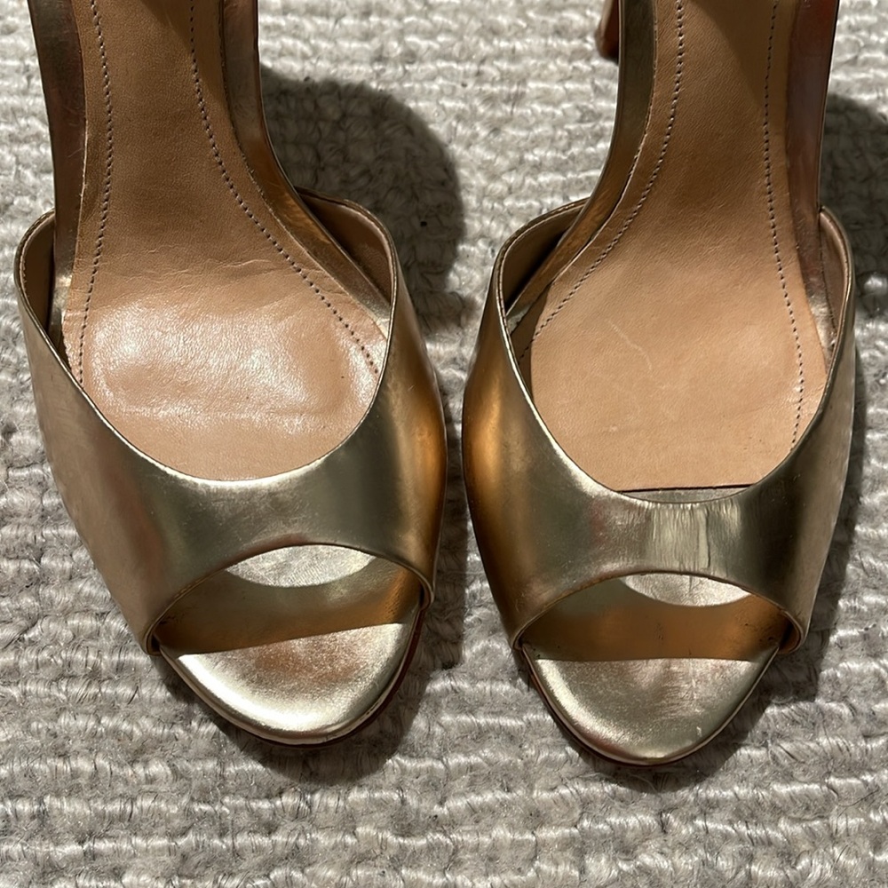 Schutz Saasha Lee Metallic Heel - Picture 8 of 9